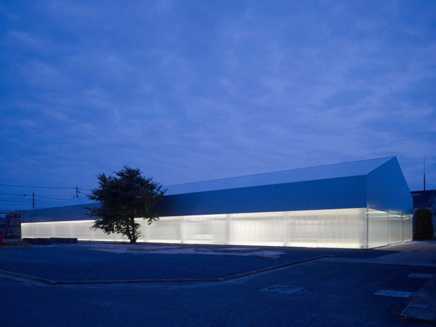 カモ井加工紙第二製造工場倉庫 / TNA