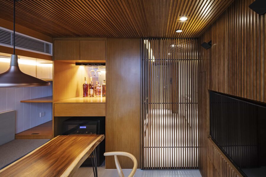 47 sqm two-level apartment in shanghai / 庄司光宏 UCHIDA SHANGHAI