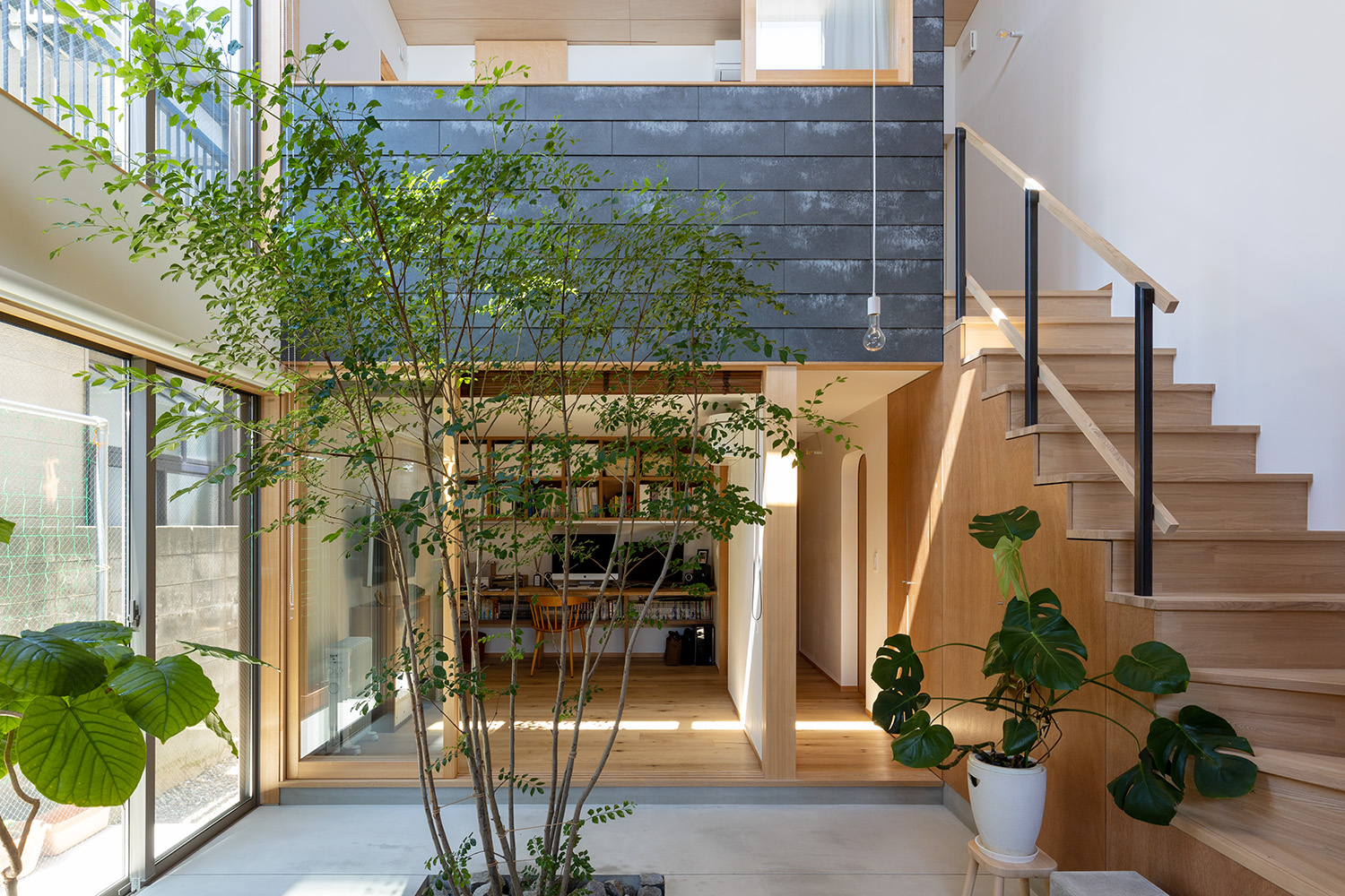 横山町の内庭 / ハルナツアーキ - TECTURE MAG(テクチャーマガジン) | 空間デザイン・建築メディア