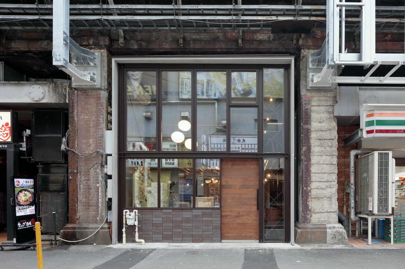 kandacoffee en / 牧野恭久建築設計事務所によるカフェ / 新築