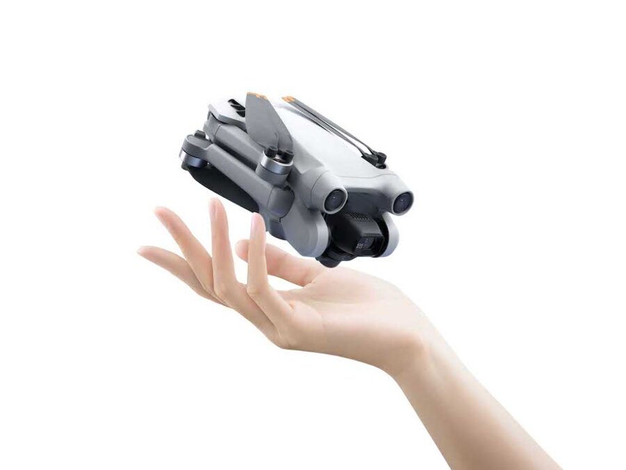 ポケットに入れて持ち歩けるドローン。DJIがMiniシリーズのハイエンドモデルを発表、5/20発売