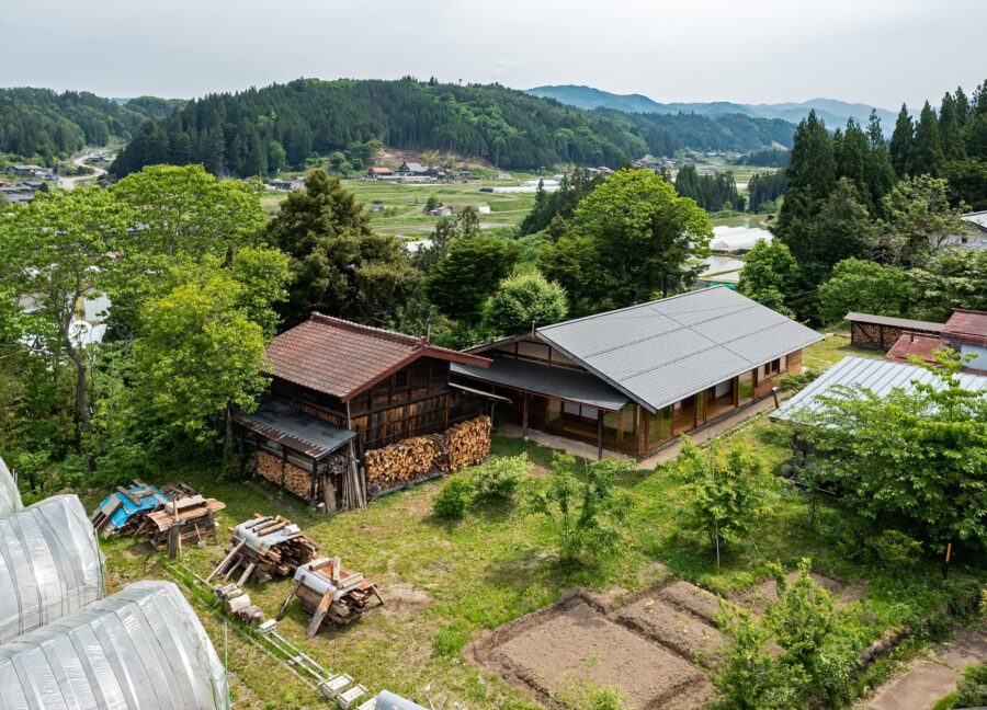 丹生川の古民家 / 烏野建築設計室