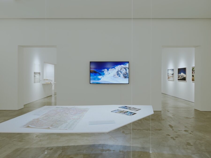 写真家・石川直樹の写真展「Naoki Ishikawa Photo Exhibition  Dhaulagiri / Kangchenjunga /Manaslu」GYRE GALLERY にて開催