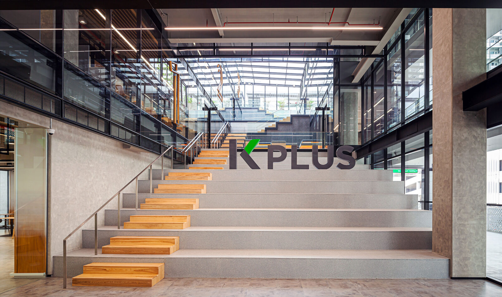 テック企業の独自性を空間から伝えるオフィスビル〈K+ Building〉pbm、タイ - TECTURE MAG（テクチャーマガジン ...