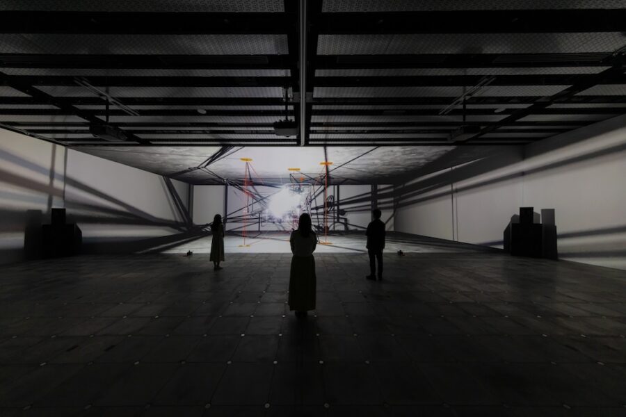 Polynodes 真鍋大度 新作個展「Continuum Resonance : 連続する共鳴」グラングリーン大阪 うめきた公園内に開業した「VS.(ヴイエス ...