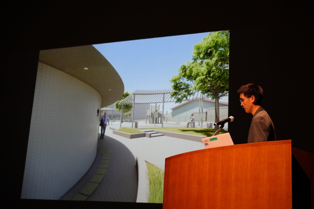 八王子市「船森公園トイレ 設計コンペ」最優秀設計案プレゼン風景