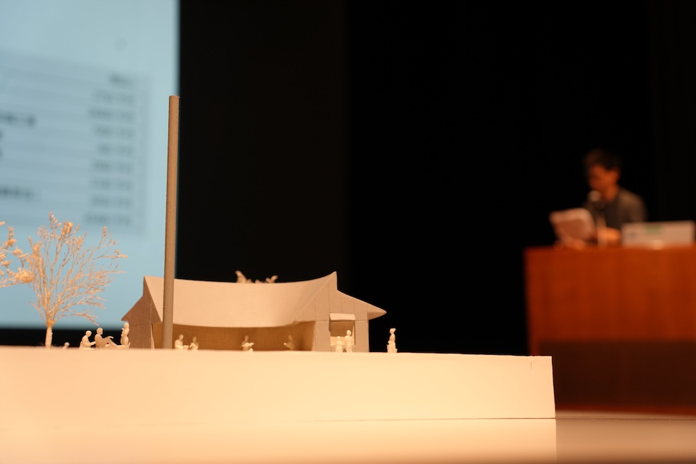 八王子市「船森公園トイレ 設計コンペ」最優秀設計案プレゼン風景