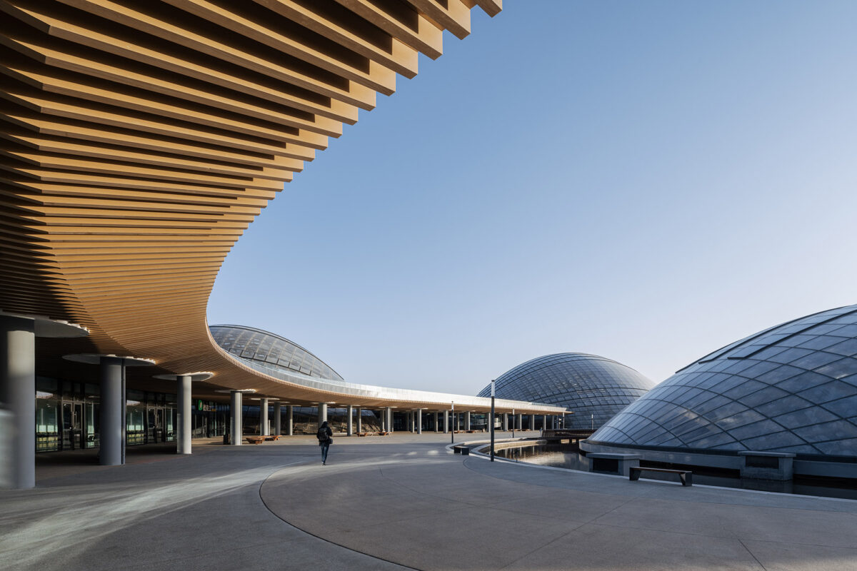 〈太原植物園〉温室ドーム、設計：DMAA、© CreatAR