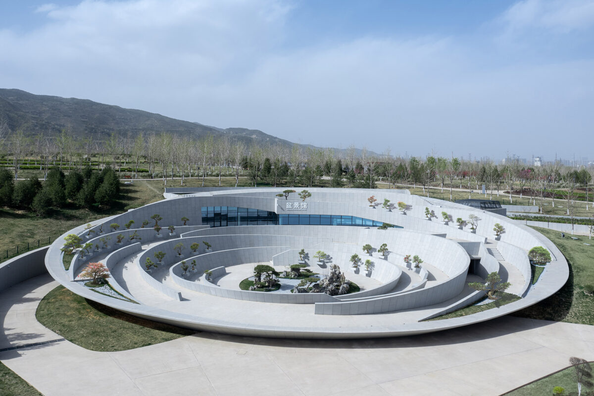 〈太原植物園〉盆栽博物館、設計：DMAA、© CreatAR