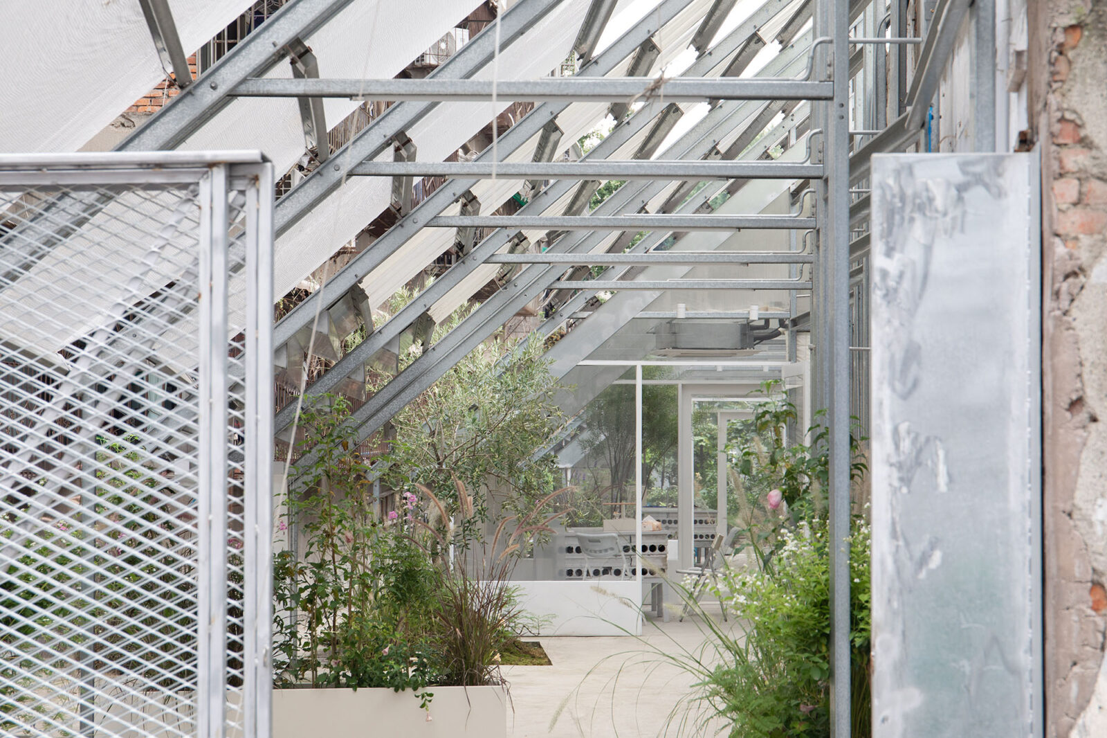都市の余剰スペースに生み出す公共空間〈CACP Designing?〉中国、YIIIE Architects