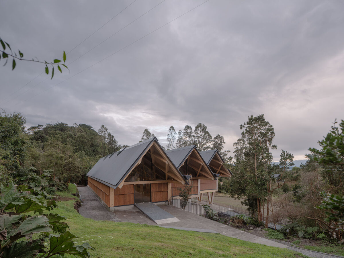 〈Mumo（Museum Of Motorcycles）〉設計：DRAA（Del Rio Arquitectos Asociados）
