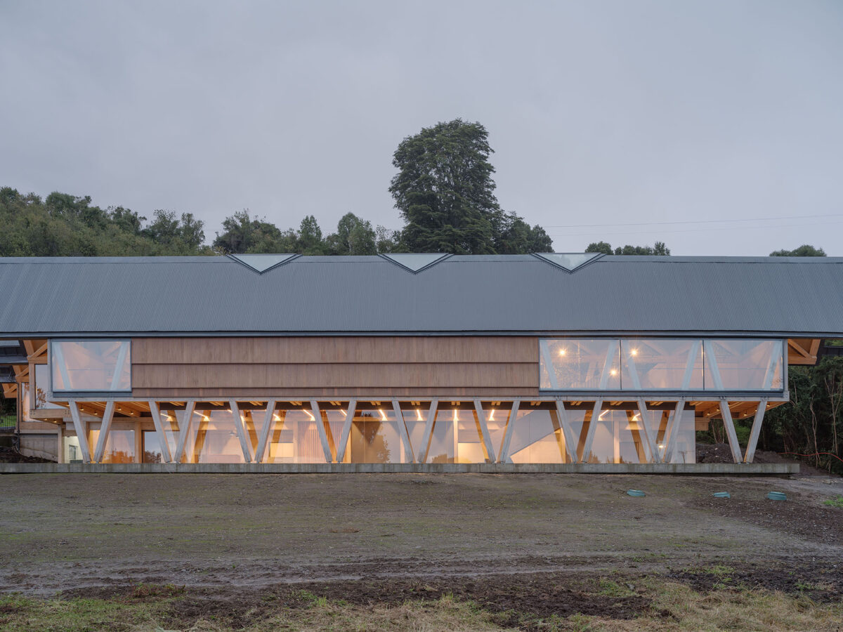 〈Mumo（Museum Of Motorcycles）〉設計：DRAA（Del Rio Arquitectos Asociados）