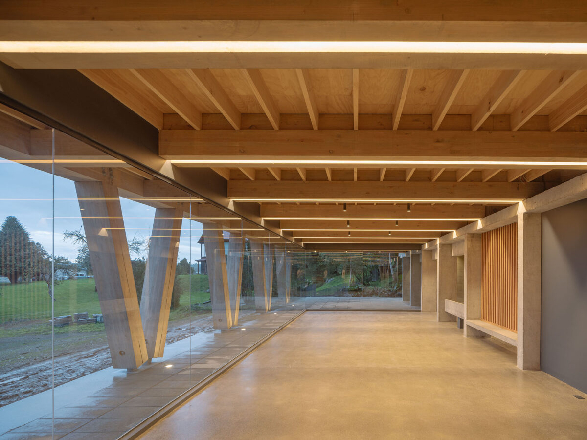 〈Mumo（Museum Of Motorcycles）〉設計：DRAA（Del Rio Arquitectos Asociados）
