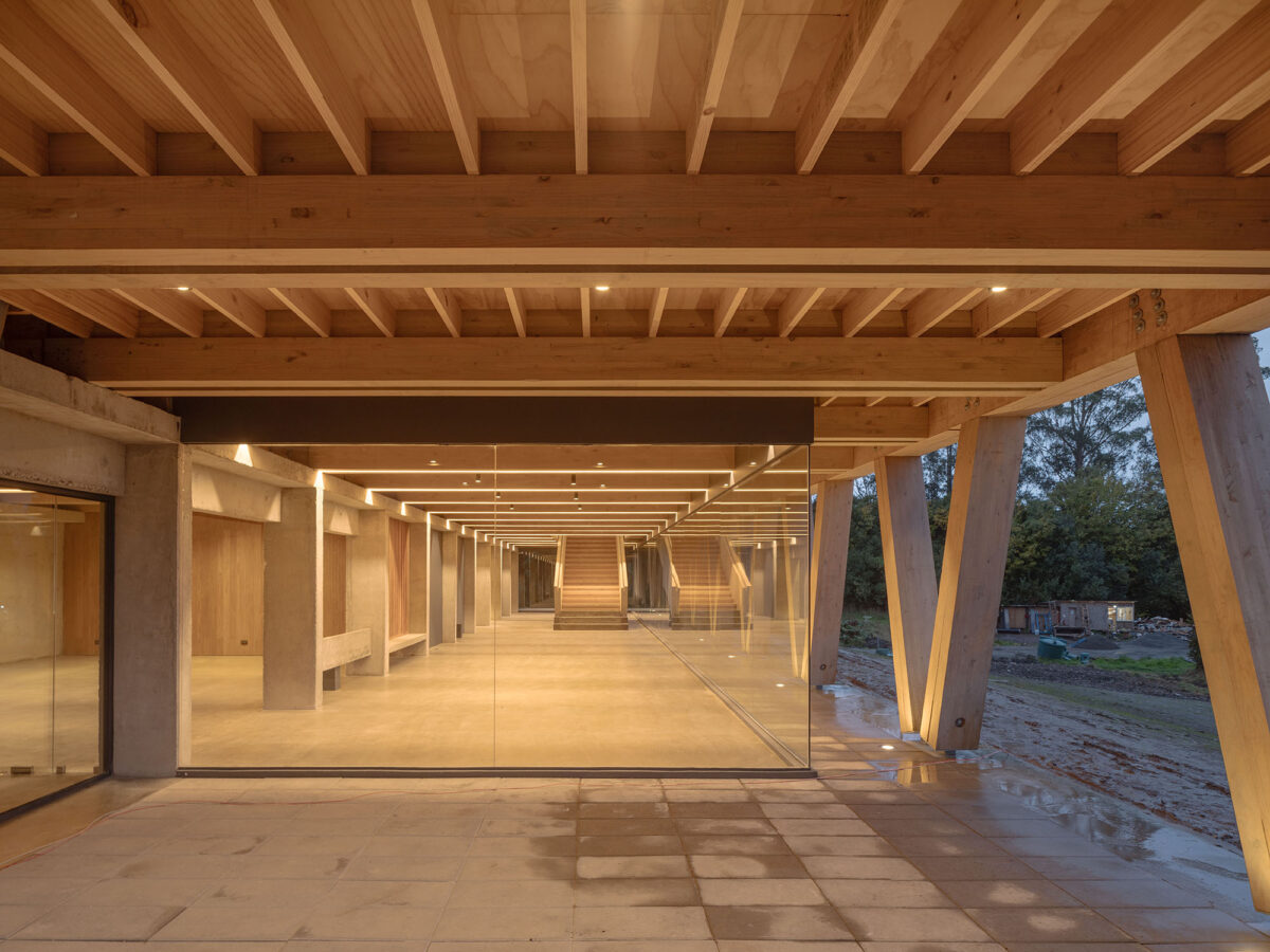 〈Mumo（Museum Of Motorcycles）〉設計：DRAA（Del Rio Arquitectos Asociados）