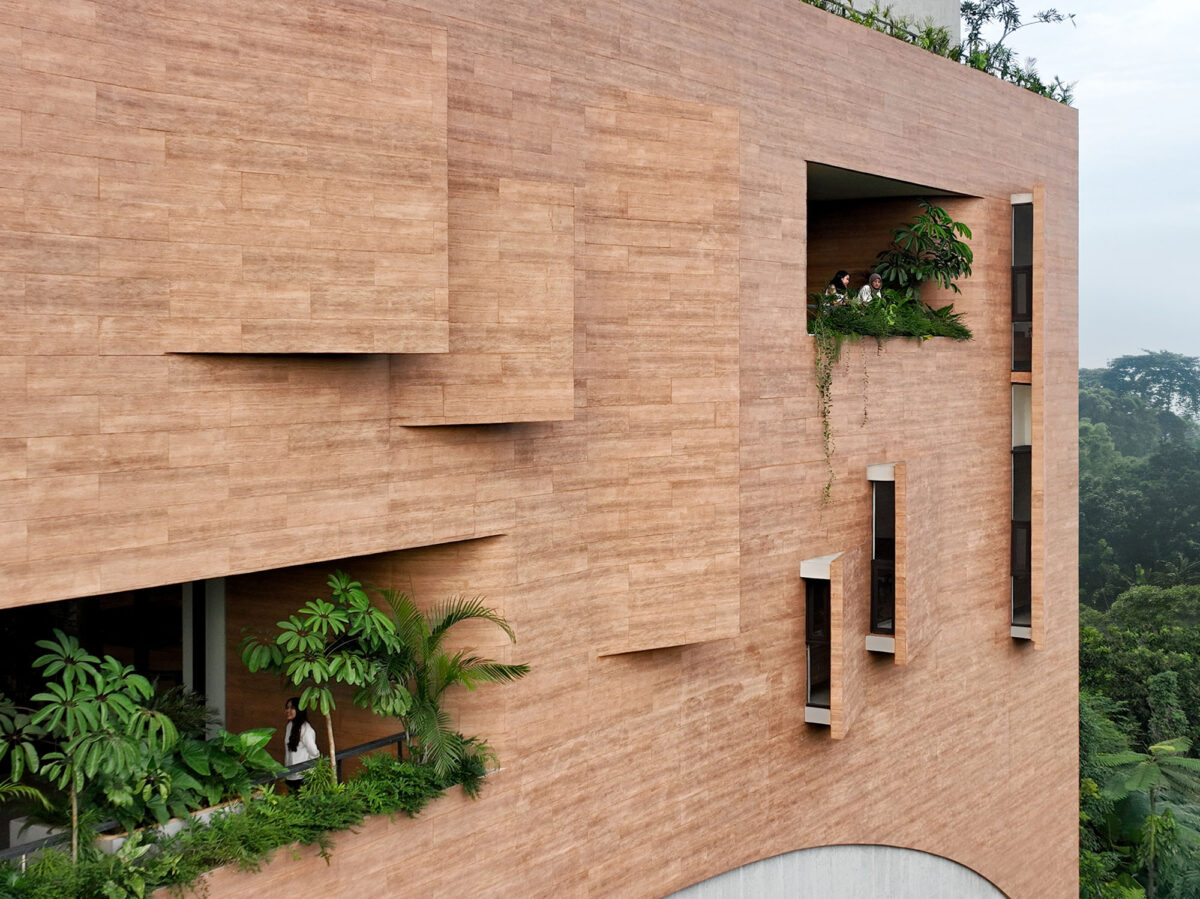 〈セージハウス・オフィスガーデン（Sagehaus Office Garden）〉設計：RAD+ar（Research Artistic Design + architecture）