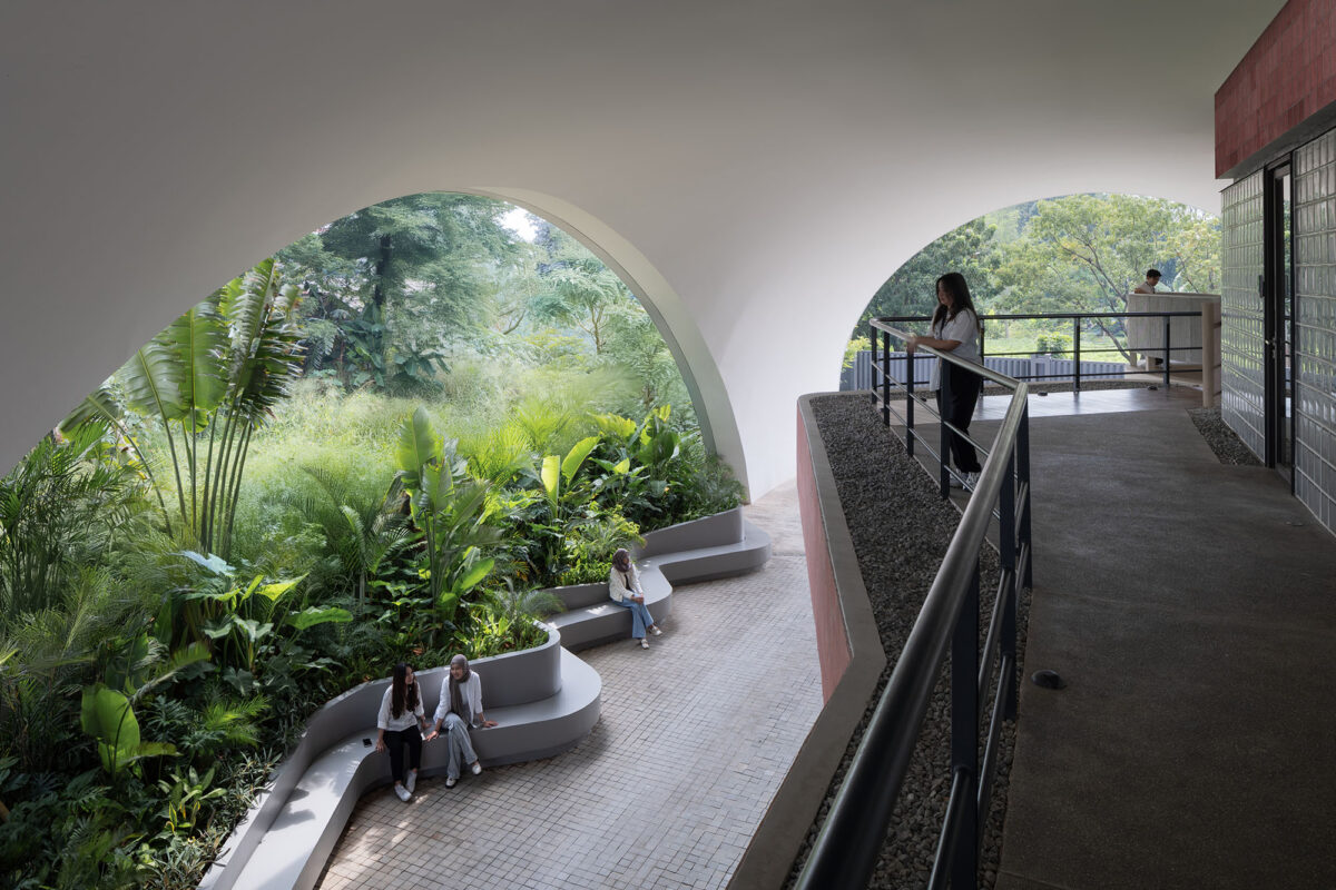 〈セージハウス・オフィスガーデン（Sagehaus Office Garden）〉設計：RAD+ar（Research Artistic Design + architecture）