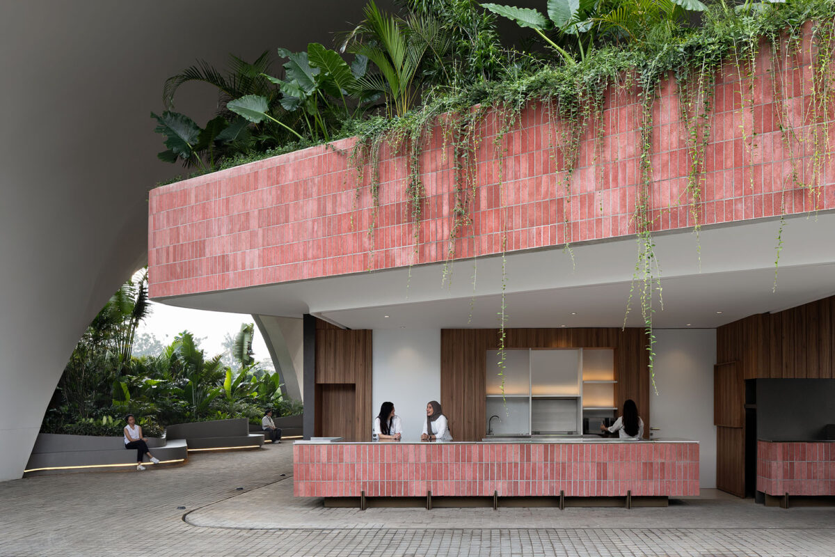 〈セージハウス・オフィスガーデン（Sagehaus Office Garden）〉設計：RAD+ar（Research Artistic Design + architecture）
