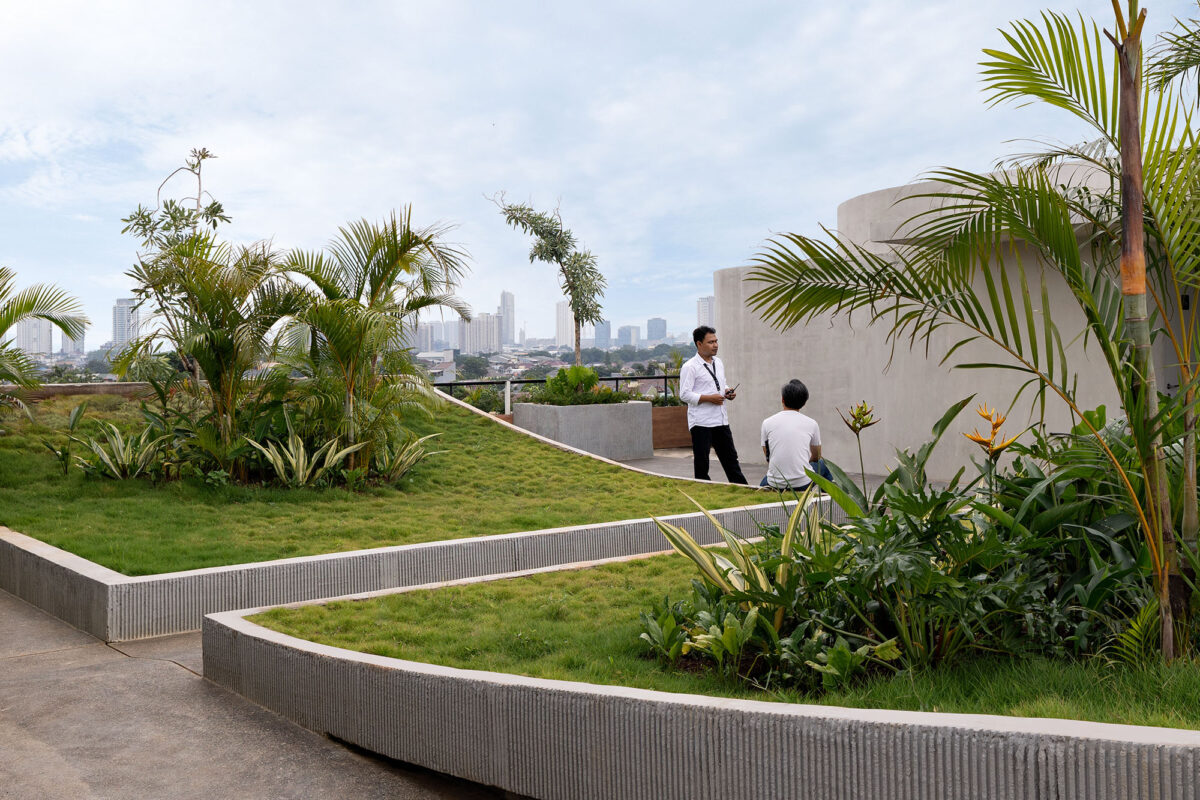 〈セージハウス・オフィスガーデン（Sagehaus Office Garden）〉設計：RAD+ar（Research Artistic Design + architecture）