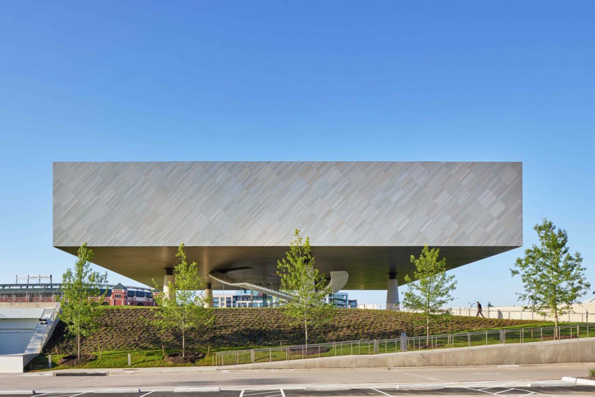 〈国立名誉勲章博物館（National Medal of Honor Museum）〉設計：ラファエル・ヴィニオリ・アーキテクツ（Rafael Viñoly Architects）