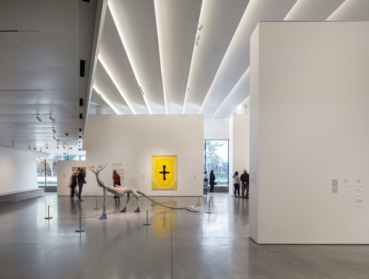 〈オレンジ郡美術館（Orange County Museum of Art）〉設計：モーフォシス・アーキテクツ（Morphosis Architects）