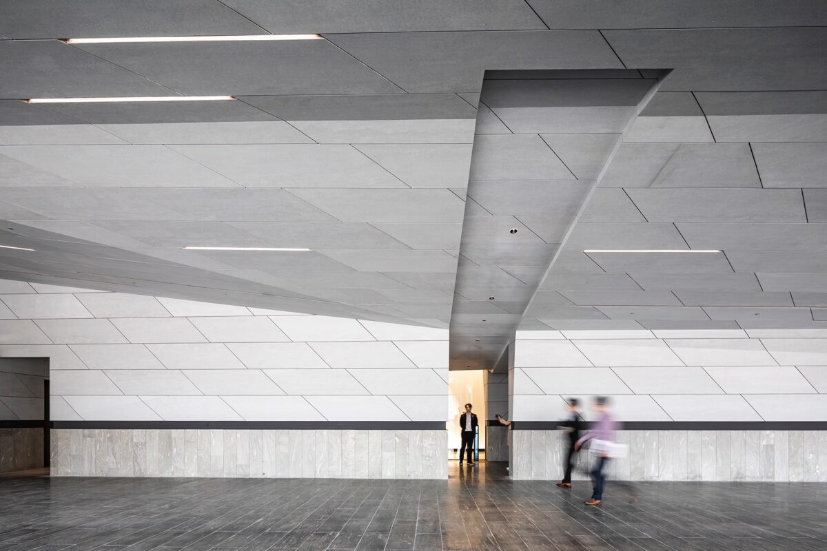〈コロン ワン&オンリー タワー（Kolon One & Only Tower）〉設計：モーフォシス・アーキテクツ（Morphosis Architects）