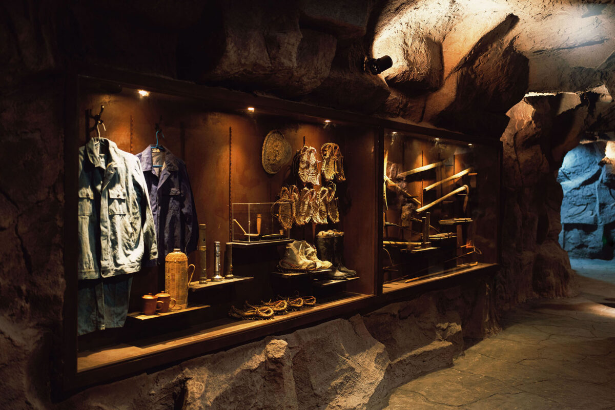 〈黄龍山・紫砂鉱泉博物館（Huanglong Mountain·Zisha Mineral Source Museum）〉設計：アトリエXÜK（Atelier XÜK）
