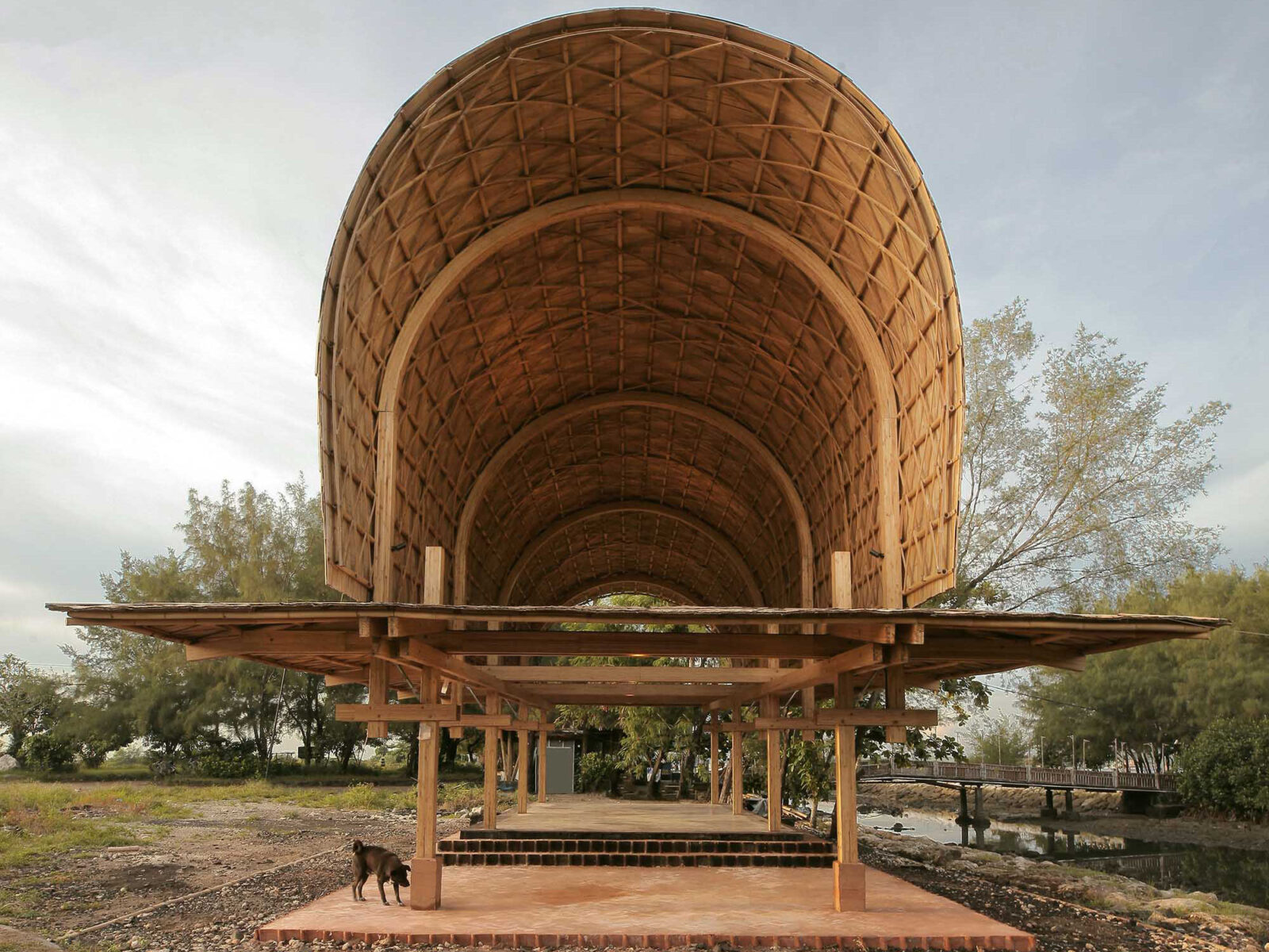 洋書◆建築作品写真集 本 メディアテクチャー 建物 設計 洋書◇建築作品写真集 本 メディアテクチャー 建物 設計 | 洋書堂