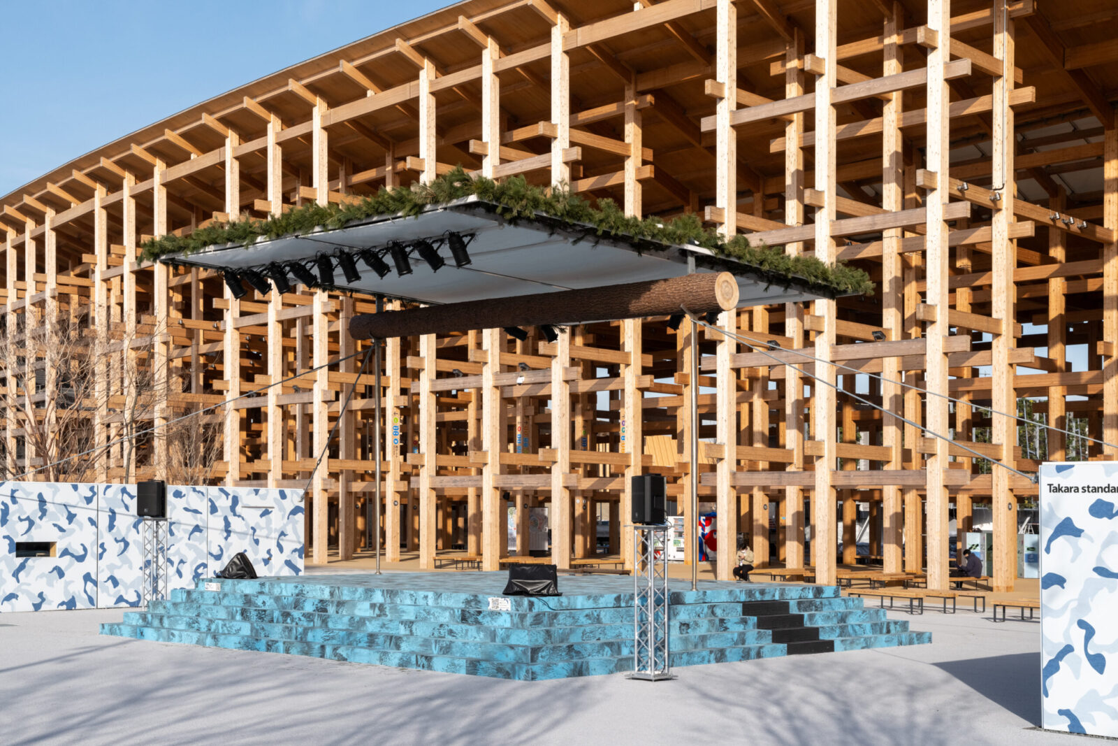 ［大阪・関西万博］トイレや休憩所などを紹介_ポップアップステージ 西