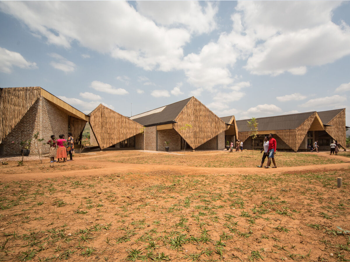 〈コメラ・リーダーシップ・センター（Komera Leadership Center）〉設計：BE_Design