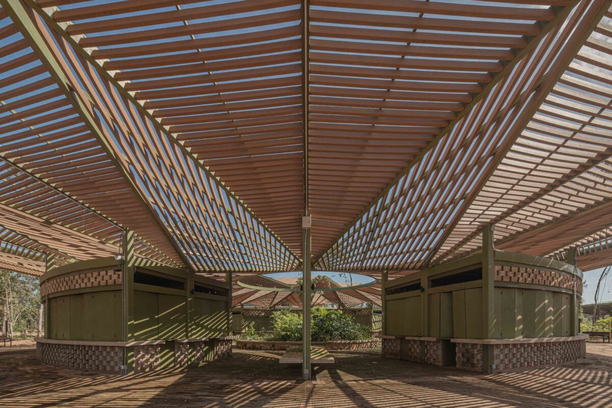 〈キンタナ・ロー公園（Parque Quintana Roo）〉設計：AIDIA STUDIO
