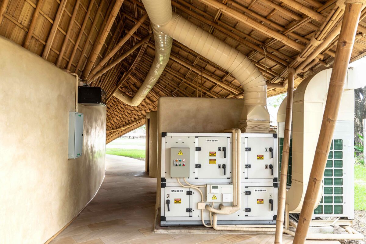 〈水辺の建築事務所（Architect Office at the Water’s Edge）〉設計：チェンマイライフアーキテクツ（Chiangmai Life Architects）