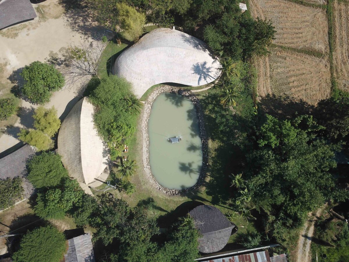 〈水辺の建築事務所（Architect Office at the Water’s Edge）〉設計：チェンマイライフアーキテクツ（Chiangmai Life Architects）