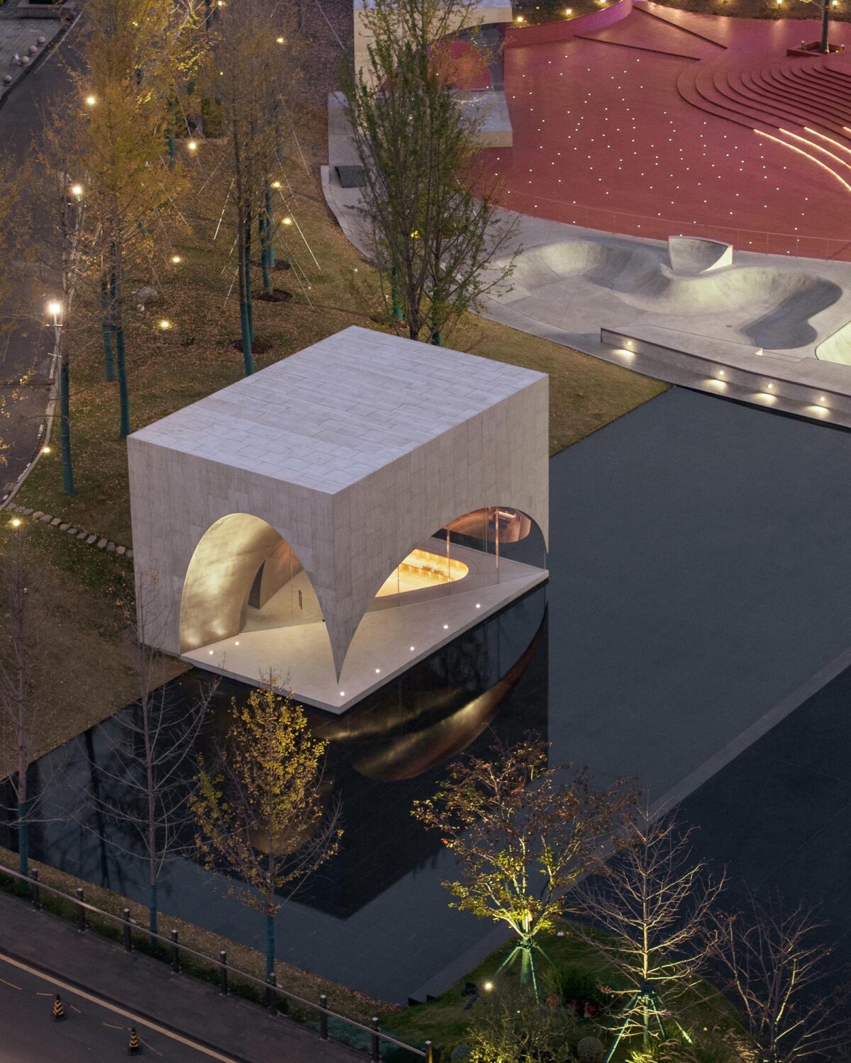 〈AYDCパブリック・アート・センター（AYDC Public Art Center）〉設計：ATELIER XI