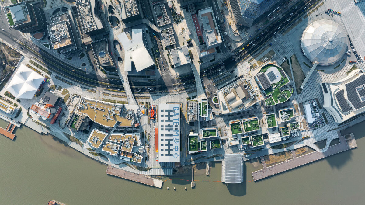〈GATE M ウェストバンド・ドリーム・センター（GATE M West Bund Dream Center）〉設計：MVRDV