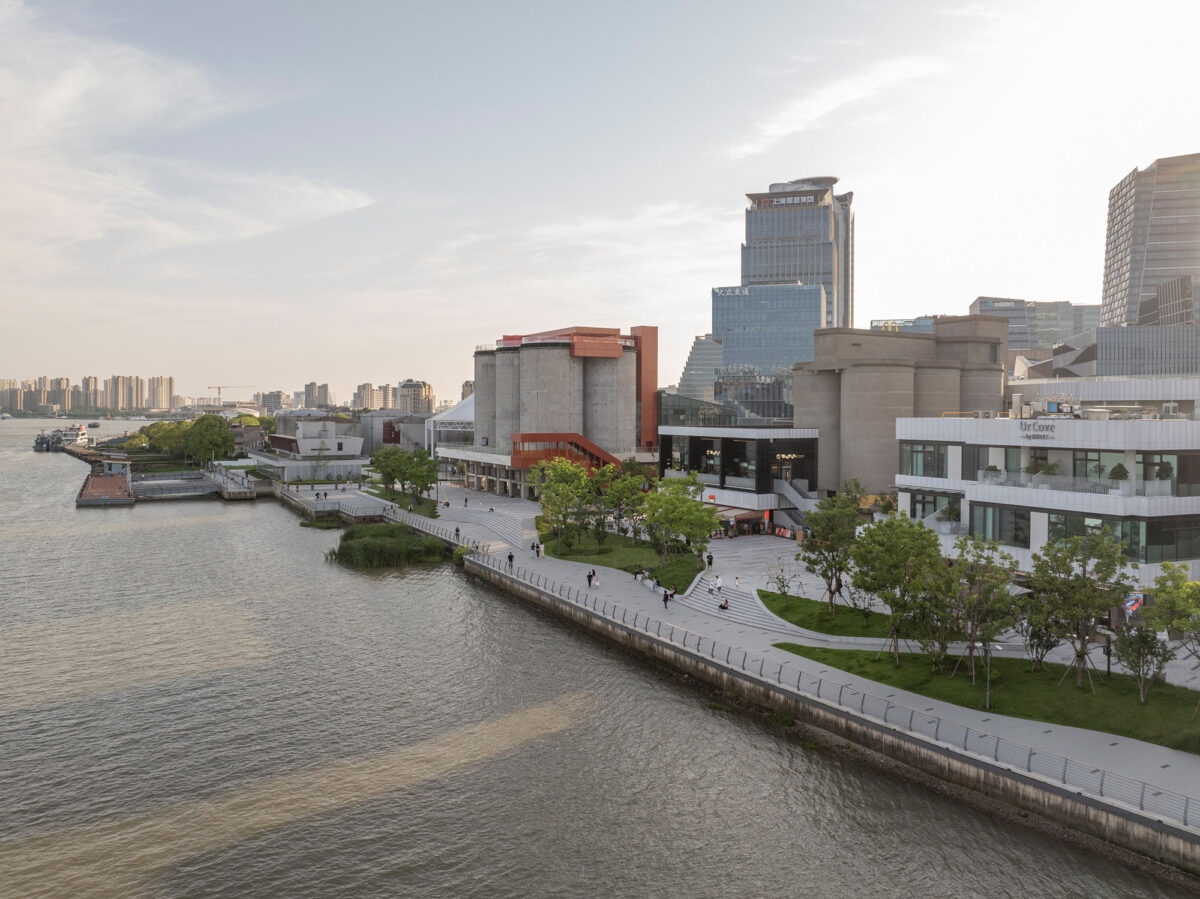 〈GATE M ウェストバンド・ドリーム・センター（GATE M West Bund Dream Center）〉設計：MVRDV