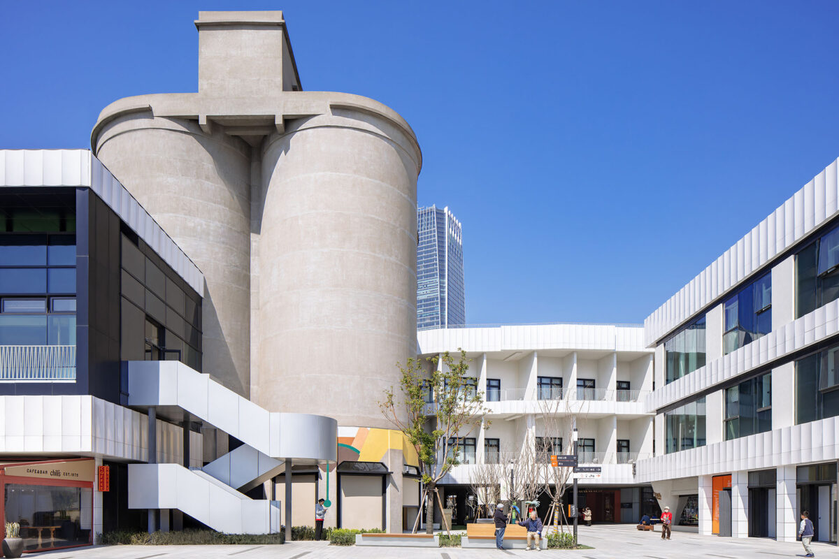〈GATE M ウェストバンド・ドリーム・センター（GATE M West Bund Dream Center）〉設計：MVRDV