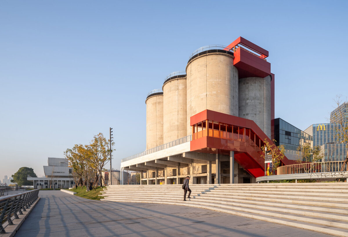 〈GATE M ウェストバンド・ドリーム・センター（GATE M West Bund Dream Center）〉設計：MVRDV