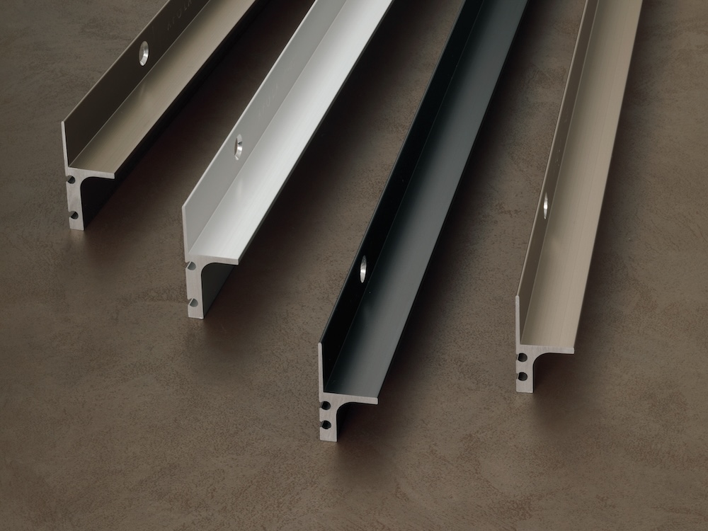 巾木VertaH2 AFOLA アシスト