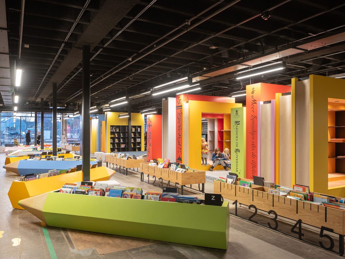 〈LocHal〉建築設計：Civicアーキテクツ（Civic Architects）、インテリアデザイン：メカノー（Mecanoo）