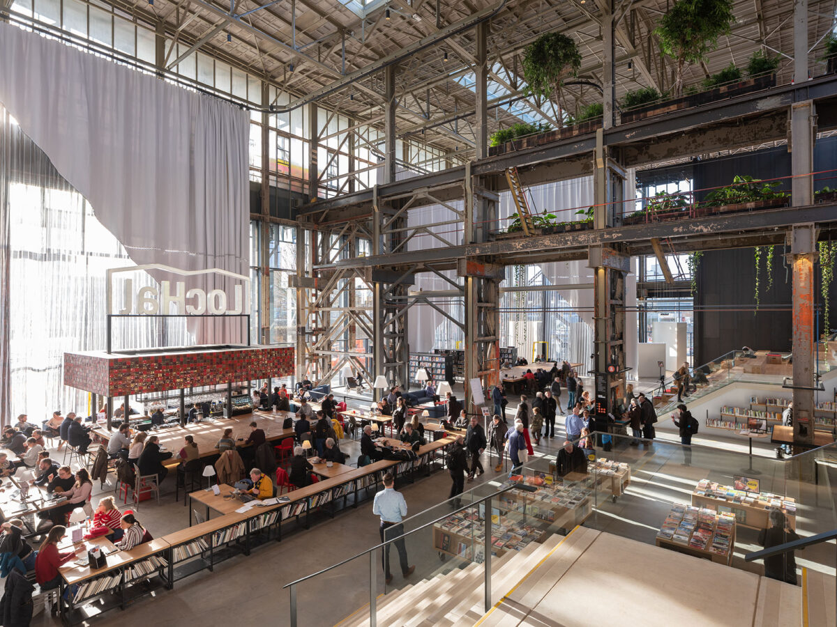 〈LocHal〉建築設計：Civicアーキテクツ（Civic Architects）、インテリアデザイン：メカノー（Mecanoo）