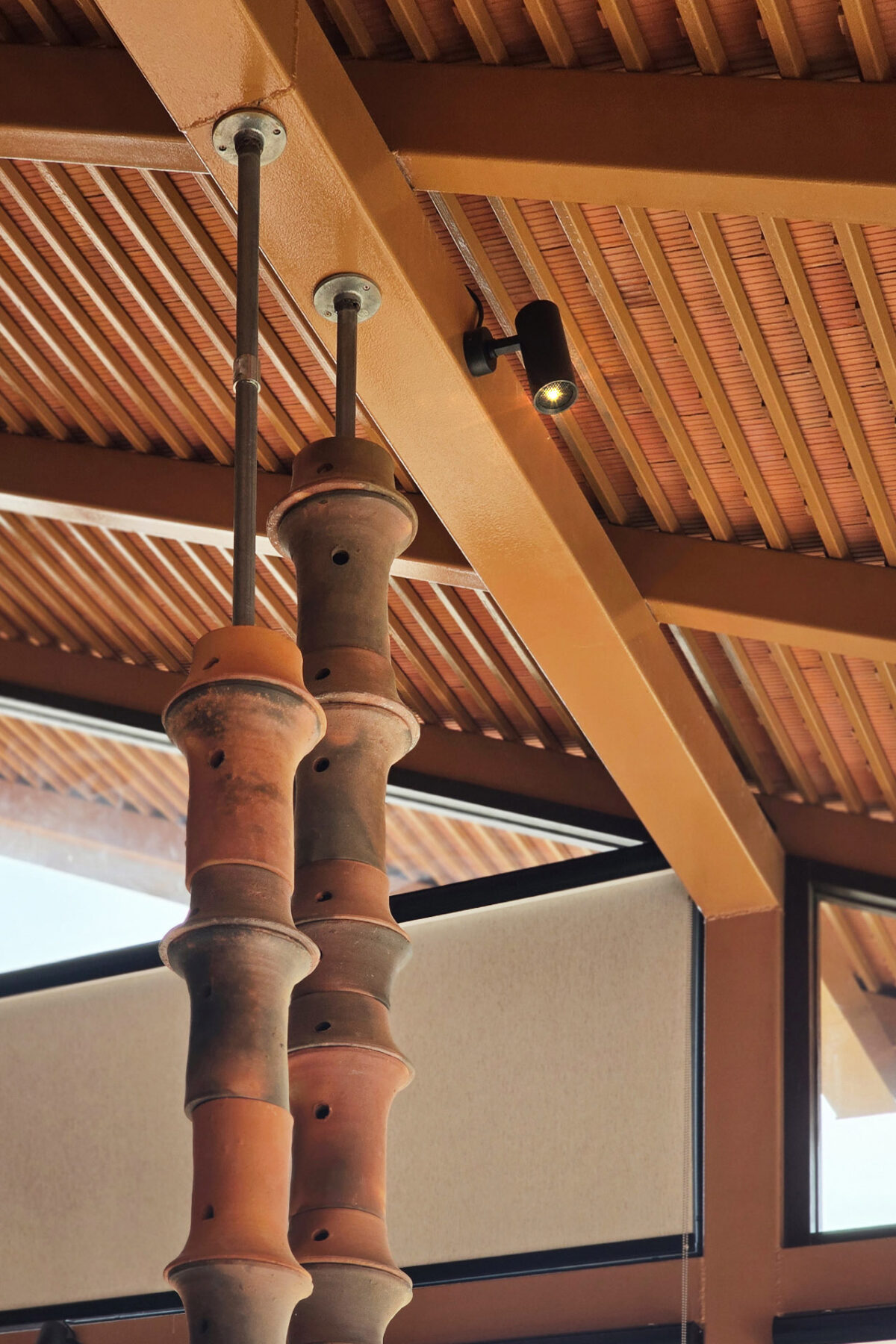 〈テラコッタ・カフェ（The Terracotta Cafe）〉設計：Studio Bewell