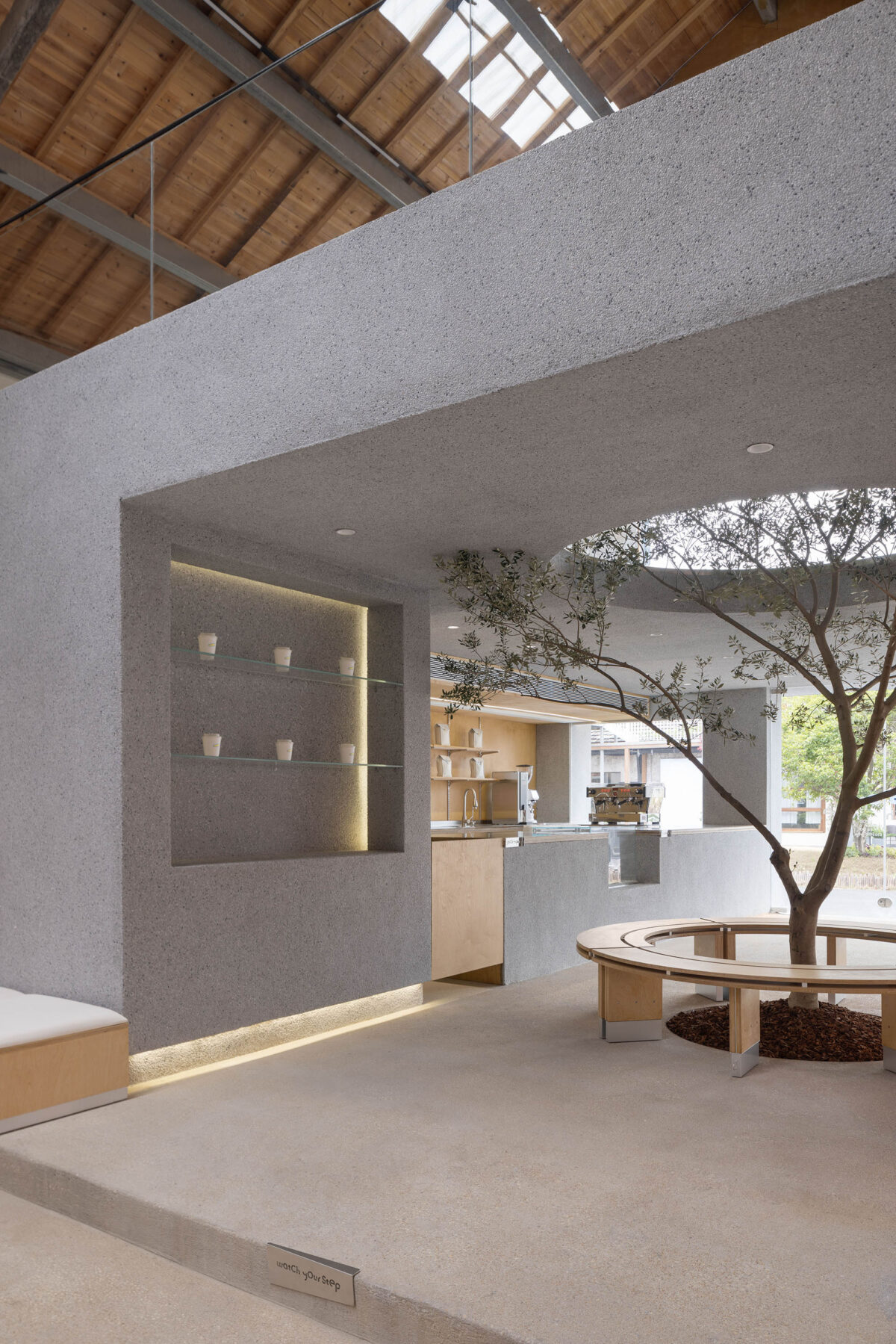 〈ヒーリングペット（Healing pets）〉トータルデザイン： インフォーマル・デザイン（Informal Design）