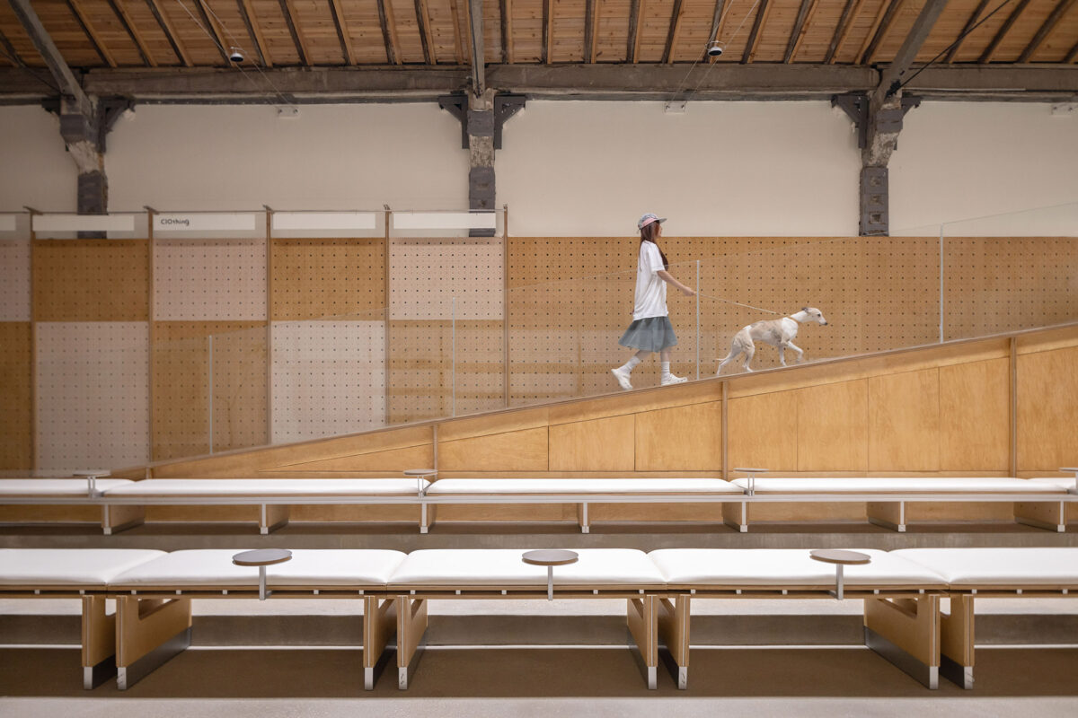 〈ヒーリングペット（Healing pets）〉トータルデザイン： インフォーマル・デザイン（Informal Design）