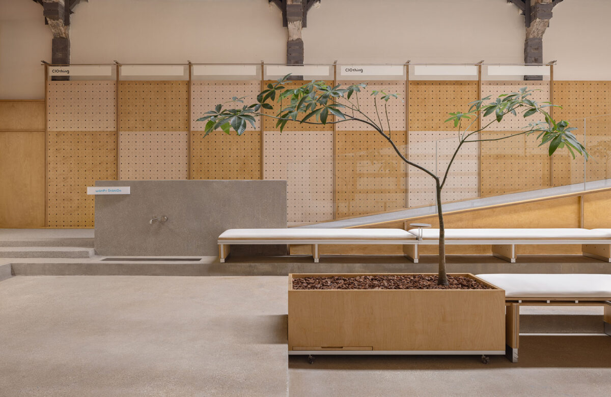 〈ヒーリングペット（Healing pets）〉トータルデザイン： インフォーマル・デザイン（Informal Design）