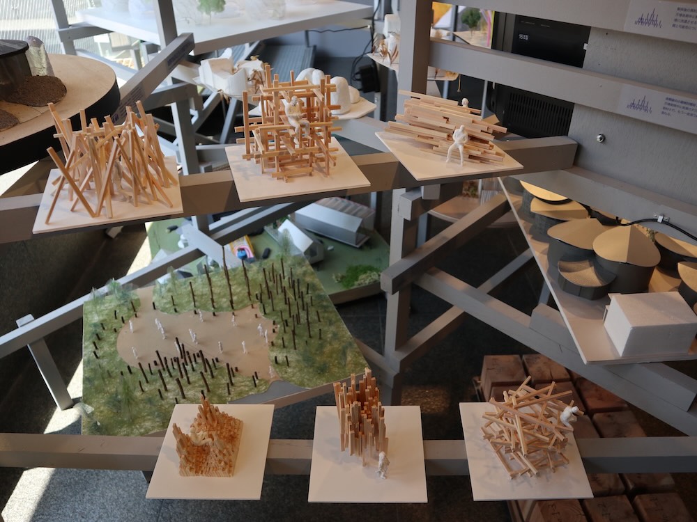 TOTOギャラリー・間「新しい建築の当事者たち」会場レポート