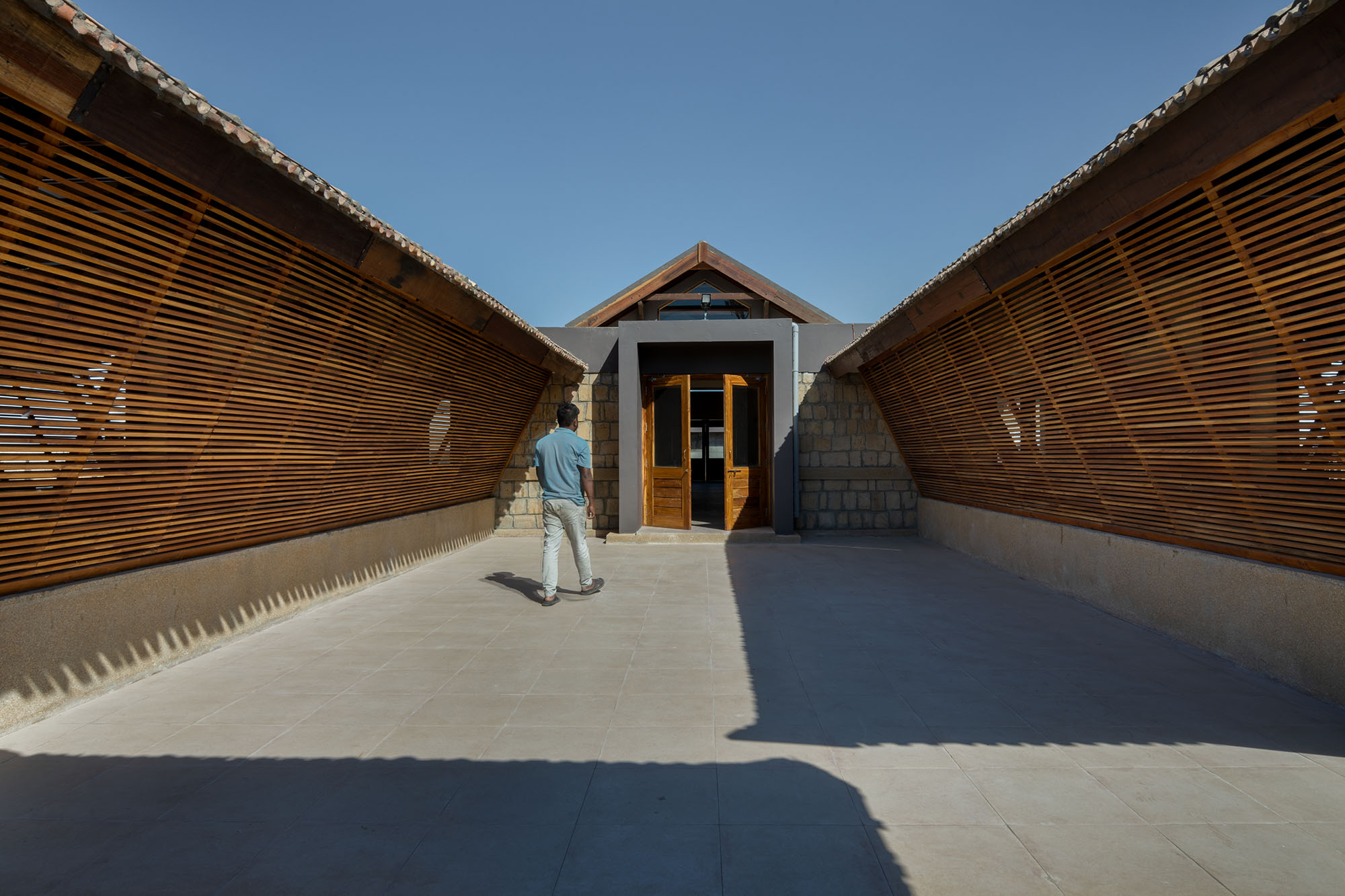 〈Factory Canteen〉設計：スタジオドット（Studio Dot）