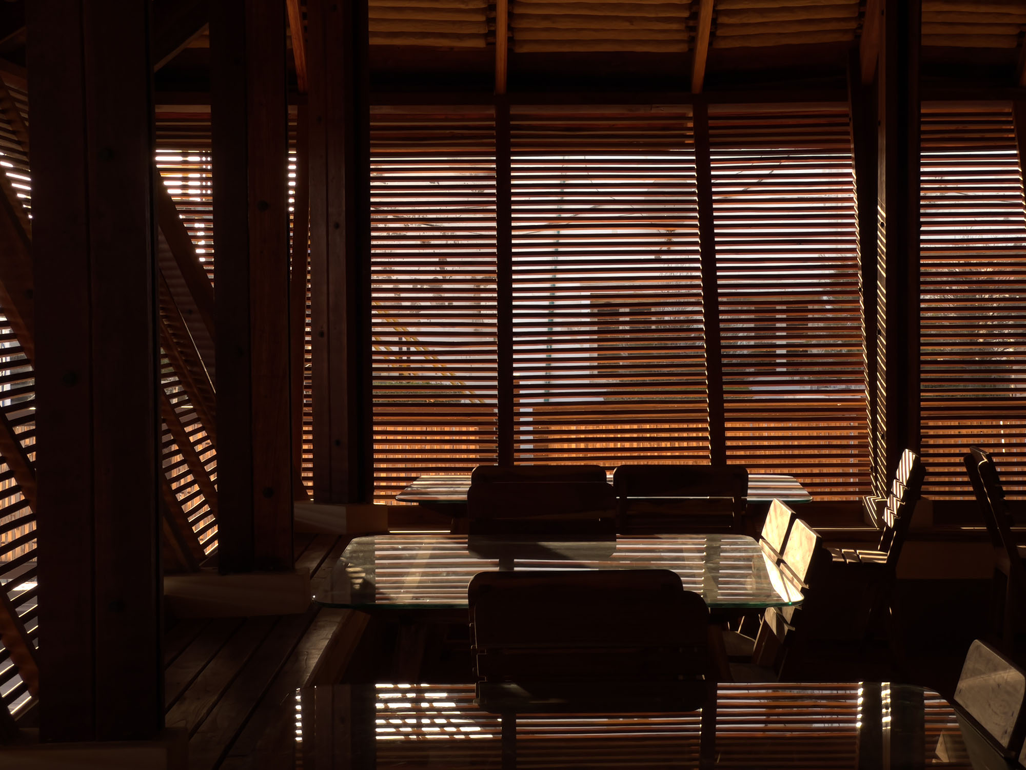 〈Factory Canteen〉設計：スタジオドット（Studio Dot）