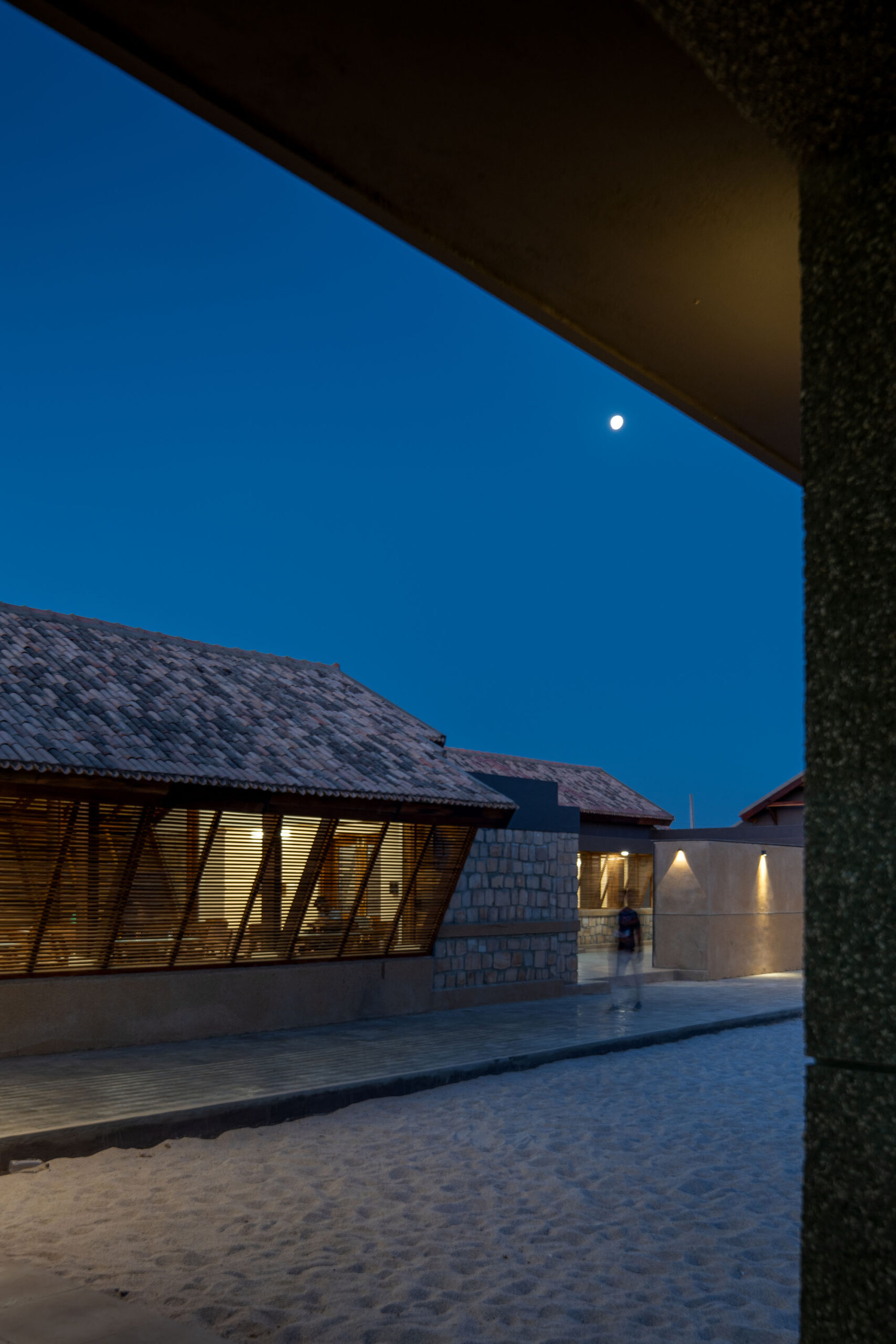 〈Factory Canteen〉設計：スタジオドット（Studio Dot）