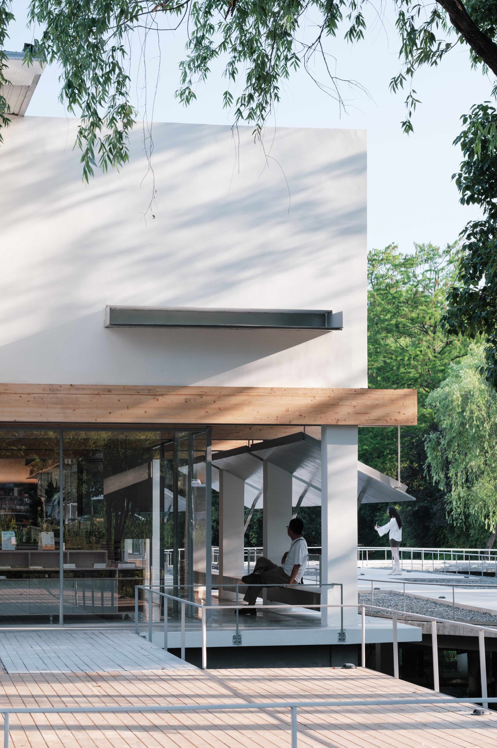 〈西渓・ゴールドマイ・ブックストア（Xixi Goldmye Bookstore）〉設計：アトリエ・ウェン・アーキ（Atelier Wen’Arch）