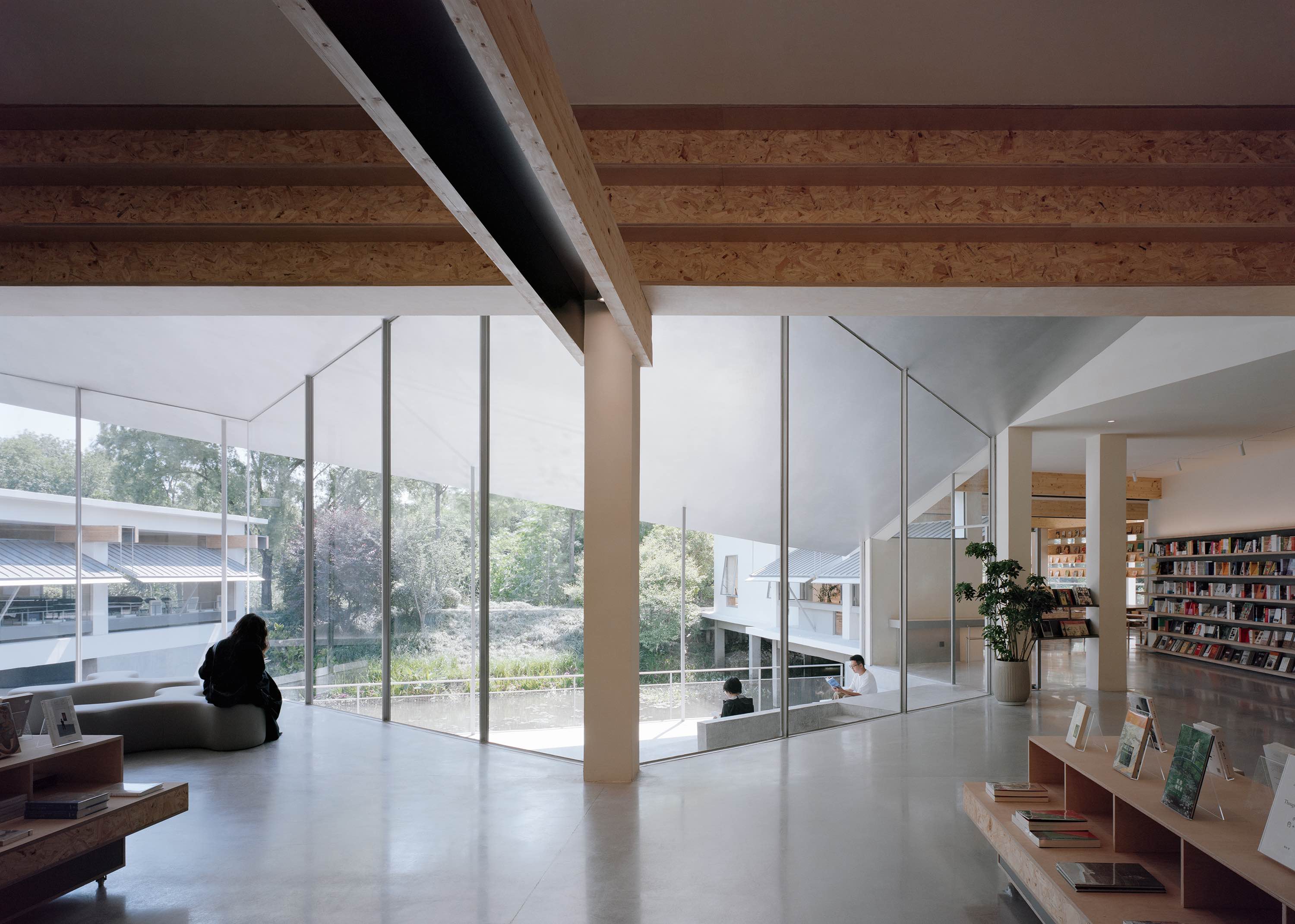 〈西渓・ゴールドマイ・ブックストア（Xixi Goldmye Bookstore）〉設計：アトリエ・ウェン・アーキ（Atelier Wen’Arch）